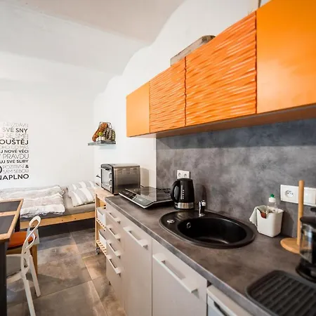 Apartman Ve Dvore Ratiskovice Exterior photo