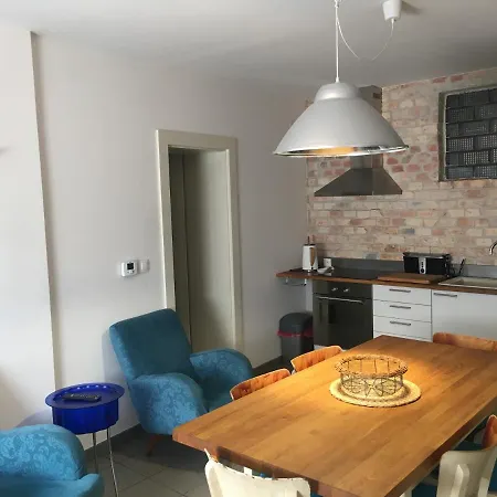 Apartman Ve Dvore Ratiskovice Exterior photo