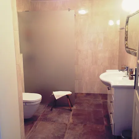 Apartman Ve Dvore Ratiskovice Exterior photo
